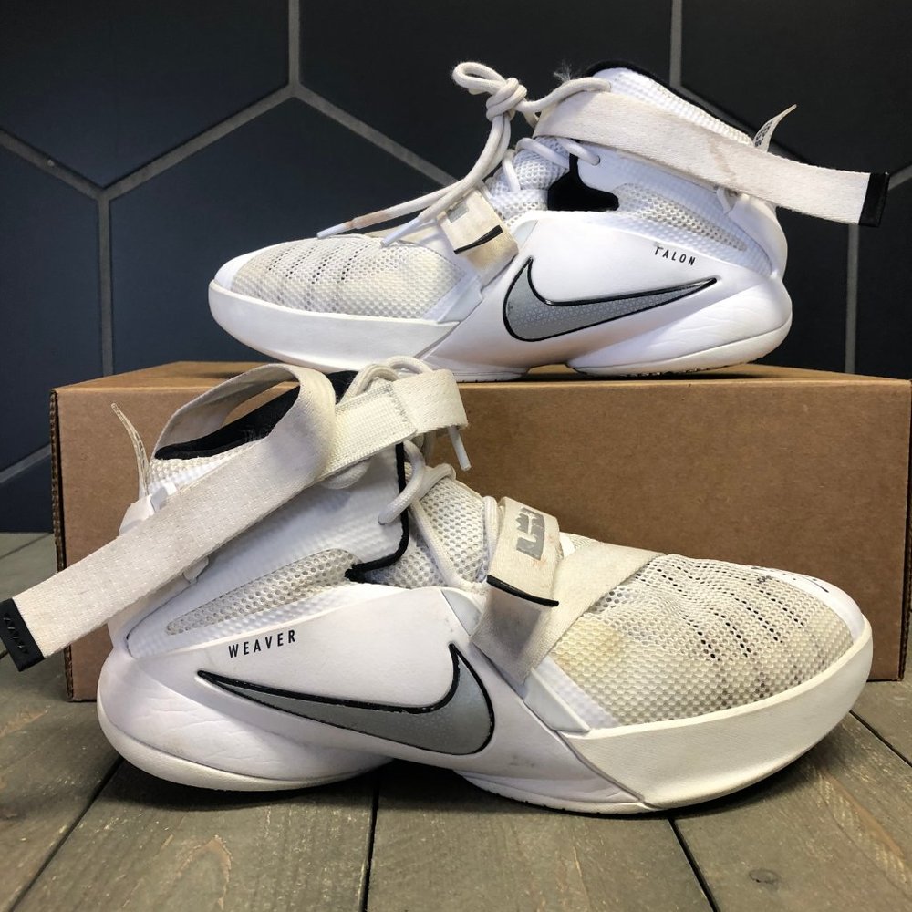 ~Used W/O Box! Youth Nike Lebron Soldier 9 White Black Basketball Size 6.5Y